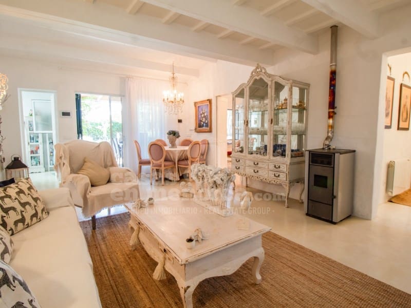 3 Zimmer Finca/Landgut zu verkaufen in Llucmacanes mit Garage - 970.000 € (Ref: 10005271)