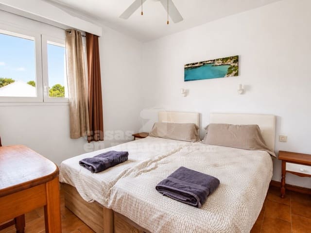 1 bedroom Apartment for sale in Arenal d'en Castell, Es Mercadal with pool - € 235,000 (Ref: 10008777)