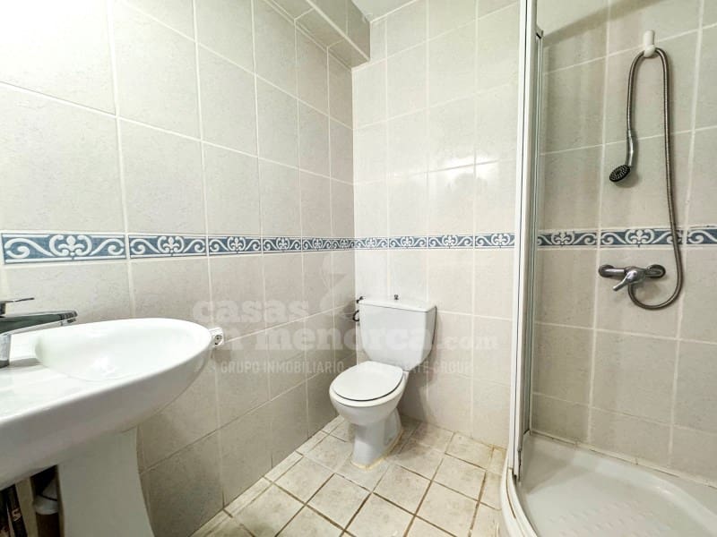 2 sypialnia Apartament na sprzedaż w Es Castell z basenem garażem - 280 000 € (Ref: 10015239)