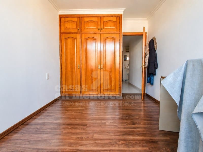 3 makuuhuone Asunto myytävänä paikassa Es Castell - 350 000 € (Ref: 10023746)
