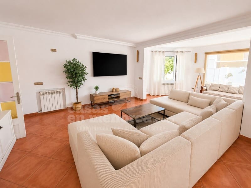 5 Zimmer Villa zu verkaufen in Cala'n Blanes mit Pool Garage - 895.000 € (Ref: 10026977)
