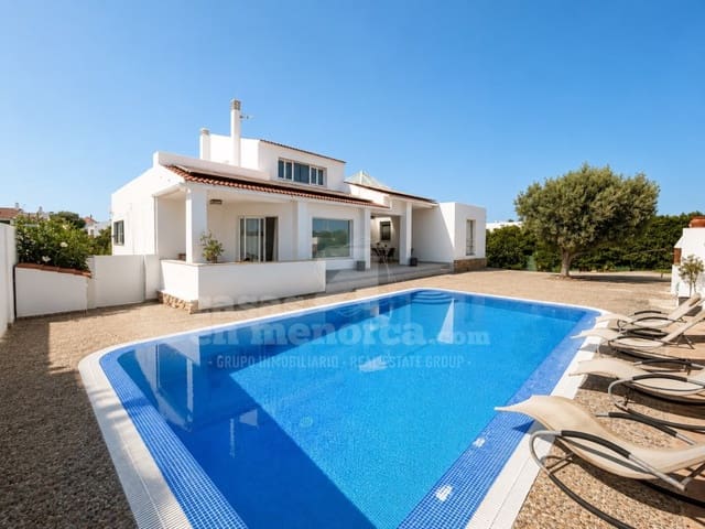 5 Zimmer Villa zu verkaufen in Cala'n Blanes, Ciutadella de Menorca mit Pool Garage - 895.000 € (Ref: 10026977)