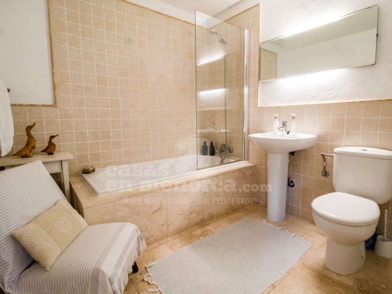 6 sypialnia Willa na sprzedaż w Es Castell z basenem garażem - 1 295 000 € (Ref: 10035066)