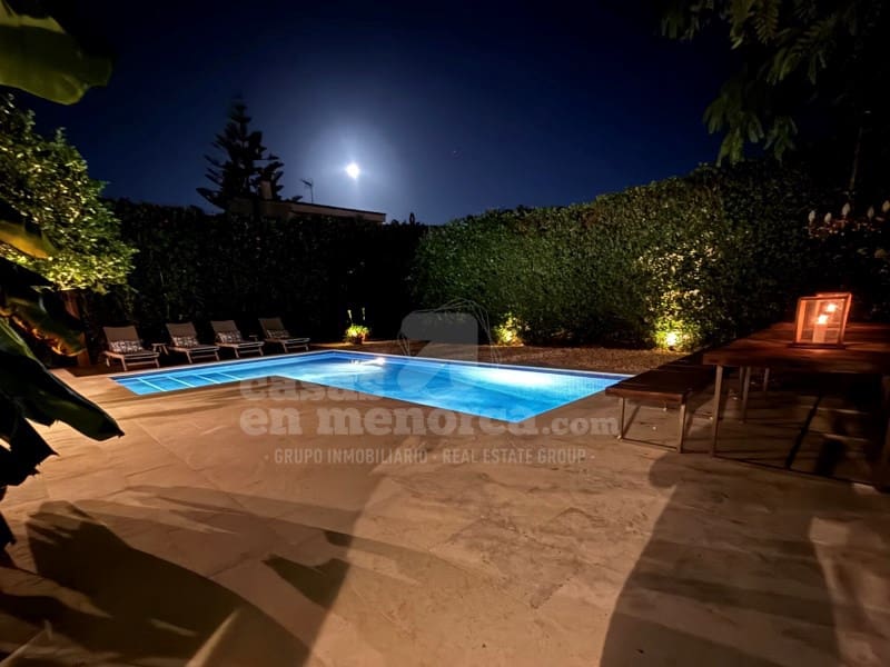 6 sypialnia Willa na sprzedaż w Es Castell z basenem garażem - 1 295 000 € (Ref: 10035066)