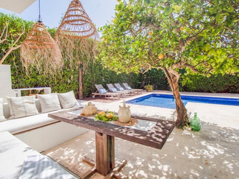 6 sypialnia Willa na sprzedaż w Es Castell z basenem garażem - 1 295 000 € (Ref: 10035066)