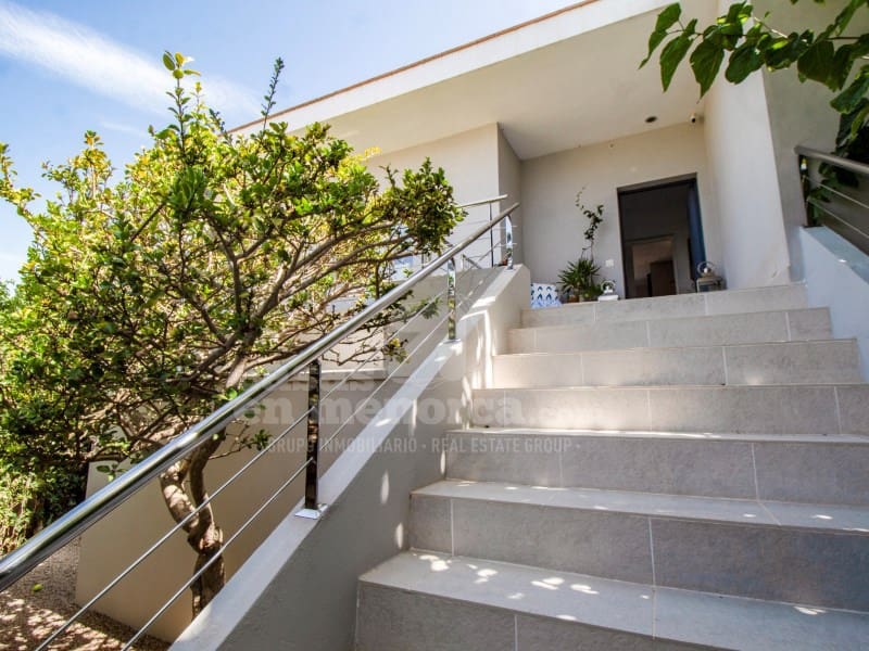 6 sypialnia Willa na sprzedaż w Es Castell z basenem garażem - 1 295 000 € (Ref: 10035066)