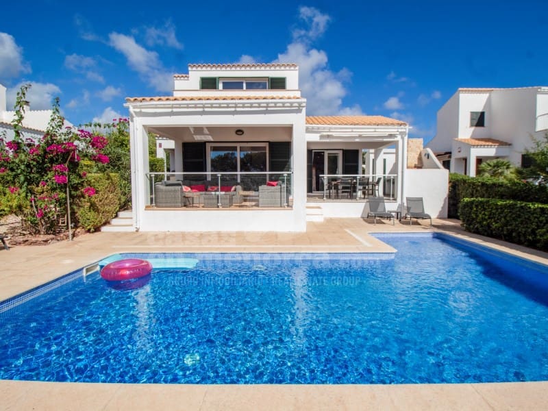 3 sovrum Villa till salu i Na Macaret med pool garage - 699 500 € (Ref: 10042698)