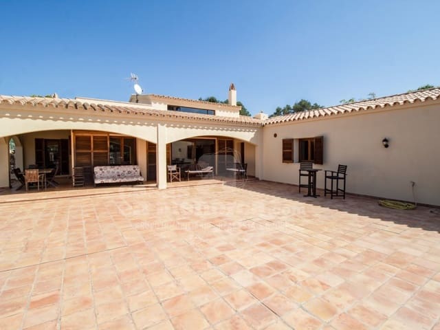 4 bedroom Villa for sale in San Luis / Sant Lluís with pool garage - € 1,200,000 (Ref: 10044723)