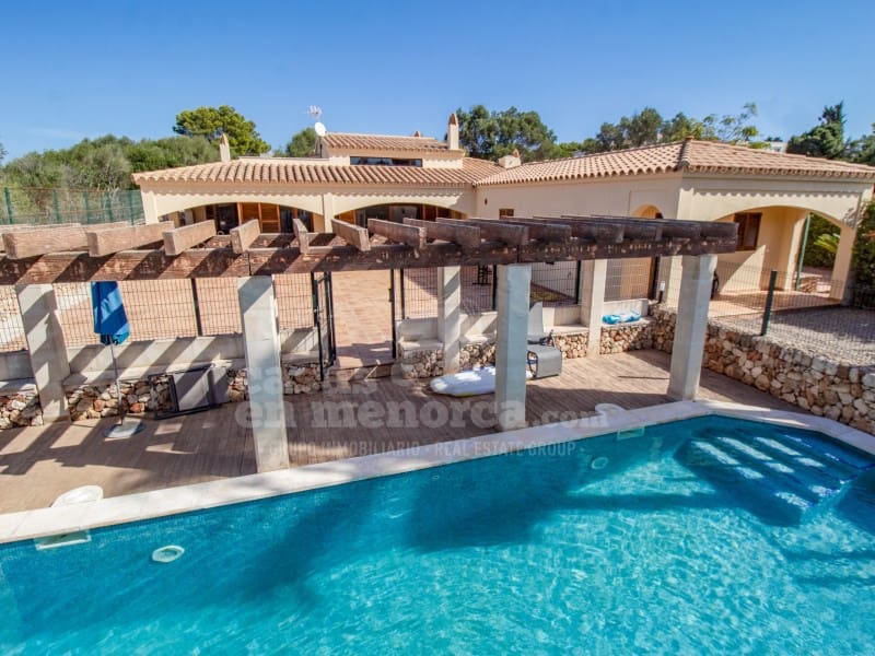 4 bedroom Villa for sale in San Luis / Sant Lluis with pool garage - € 1,200,000 (Ref: 10044723)