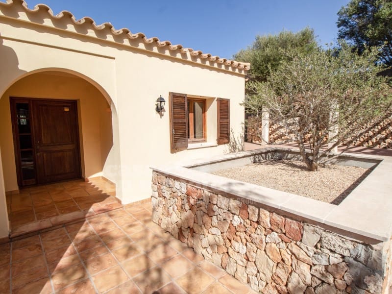 4 bedroom Villa for sale in San Luis / Sant Lluis with pool garage - € 1,200,000 (Ref: 10044723)