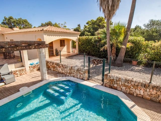 4 bedroom Villa for sale in San Luis / Sant Lluís with pool garage - € 1,200,000 (Ref: 10044723)
