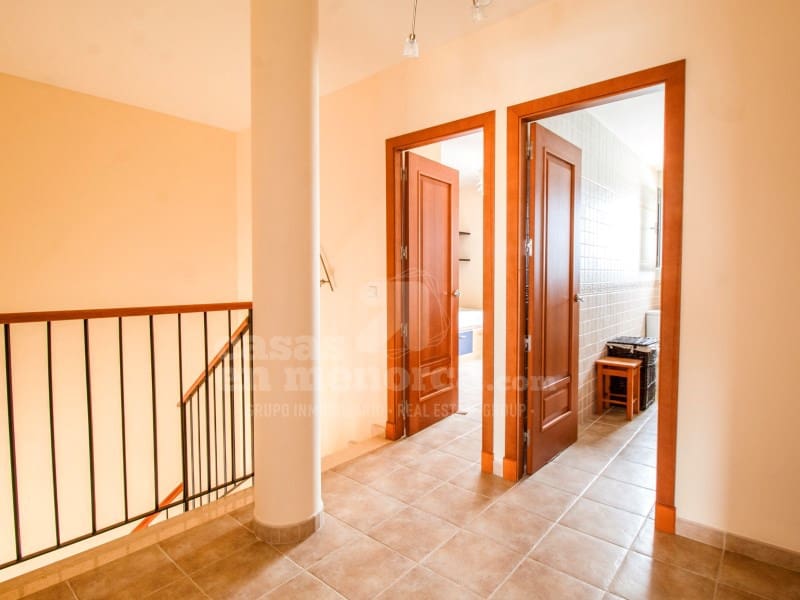4 sypialnia Willa na sprzedaż w Mahon / Mao z garażem - 750 000 € (Ref: 10054892)