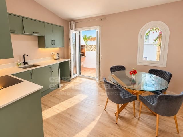 3 slaapkamer Villa te koop in Ciutadella de Menorca met garage - € 395.000 (Ref: 10067681)