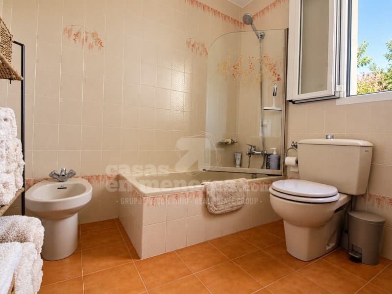 4 chambre Villa/Maison à vendre à Es Castell avec piscine garage - 890 000 € (Ref: 10086044)