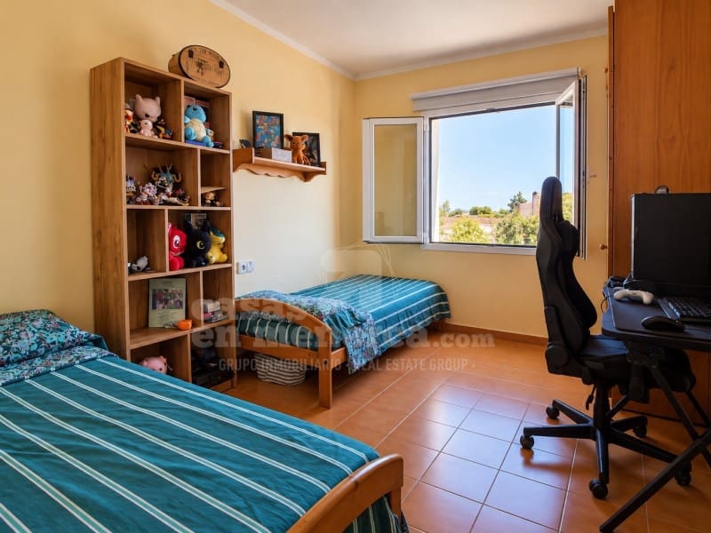 4 chambre Villa/Maison à vendre à Es Castell avec piscine garage - 890 000 € (Ref: 10086044)