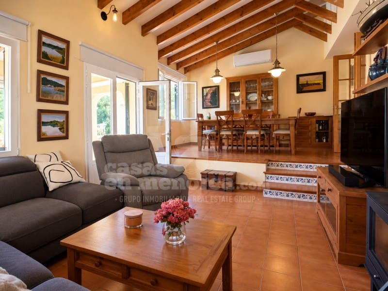 4 chambre Villa/Maison à vendre à Es Castell avec piscine garage - 890 000 € (Ref: 10086044)