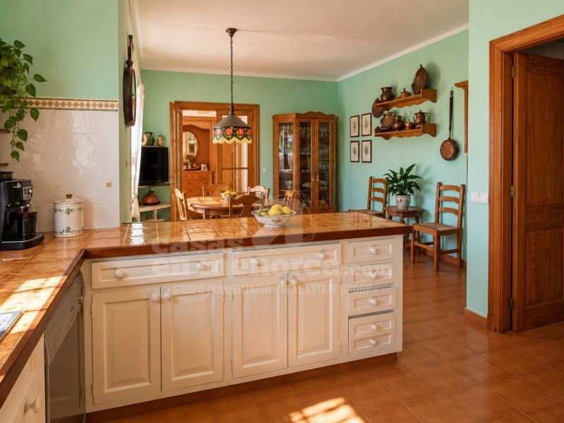 4 chambre Villa/Maison à vendre à Es Castell avec piscine garage - 890 000 € (Ref: 10086044)