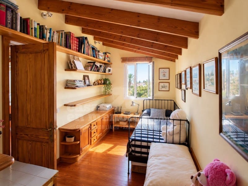 4 chambre Villa/Maison à vendre à Es Castell avec piscine garage - 890 000 € (Ref: 10086044)