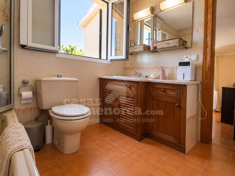 4 chambre Villa/Maison à vendre à Es Castell avec piscine garage - 890 000 € (Ref: 10086044)