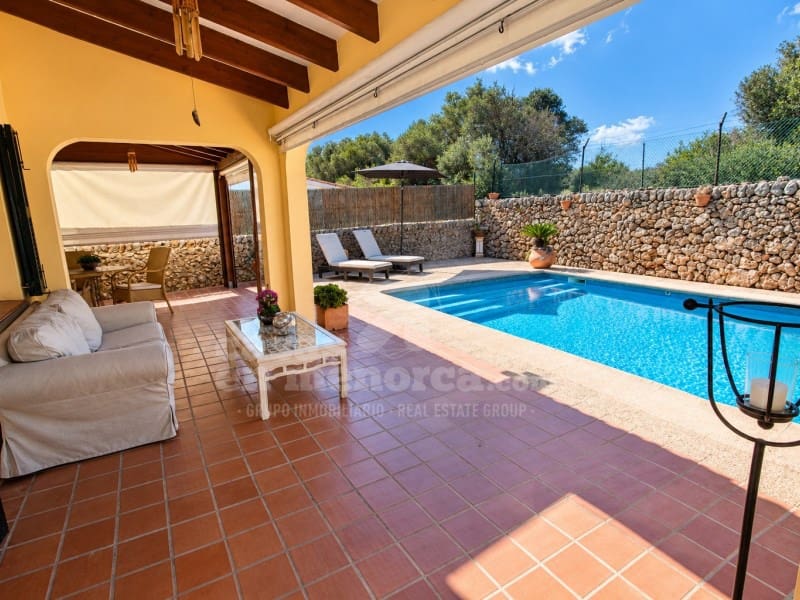 4 chambre Villa/Maison à vendre à Es Castell avec piscine garage - 890 000 € (Ref: 10086044)