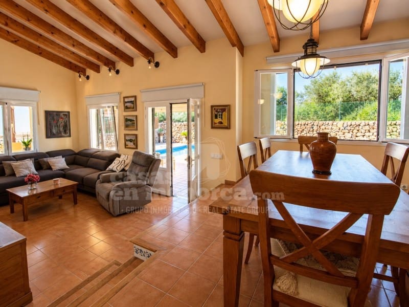 4 chambre Villa/Maison à vendre à Es Castell avec piscine garage - 890 000 € (Ref: 10086044)