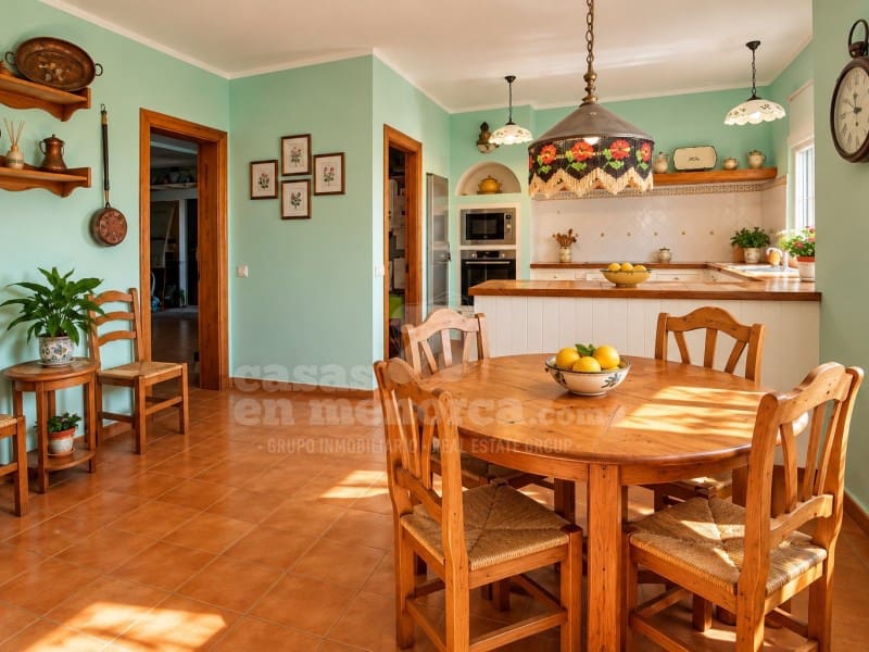 4 chambre Villa/Maison à vendre à Es Castell avec piscine garage - 890 000 € (Ref: 10086044)