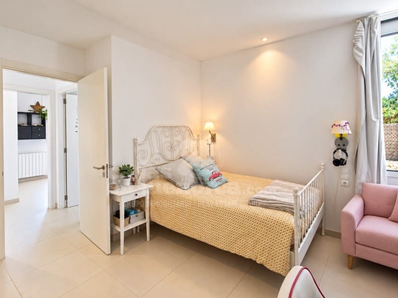 4 slaapkamer Villa te koop in Binibeca met zwembad garage - € 1.200.000 (Ref: 10094371)