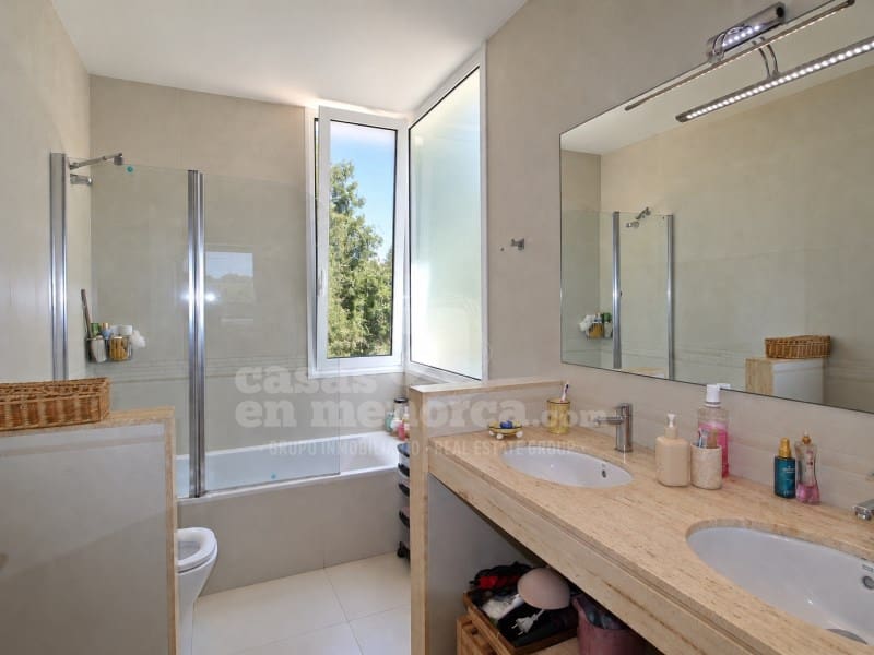 4 slaapkamer Villa te koop in Binibeca met zwembad garage - € 1.200.000 (Ref: 10094371)