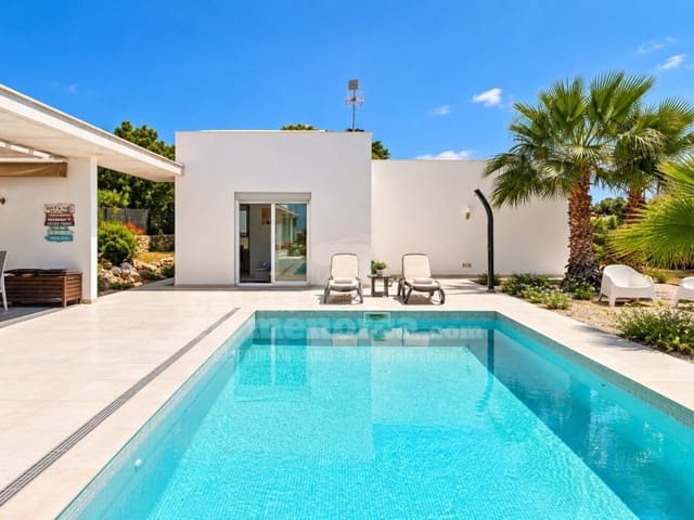 4 slaapkamer Villa te koop in Binibeca, San Luis / Sant Lluís met zwembad garage - € 1.200.000 (Ref: 10094371)