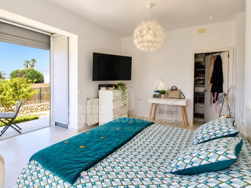 4 slaapkamer Villa te koop in Binibeca met zwembad garage - € 1.200.000 (Ref: 10094371)