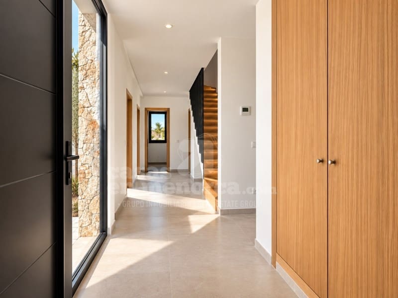 4 quarto Moradia para venda em Cala Blanca com piscina garagem - 1 280 000 € (Ref: 10094372)
