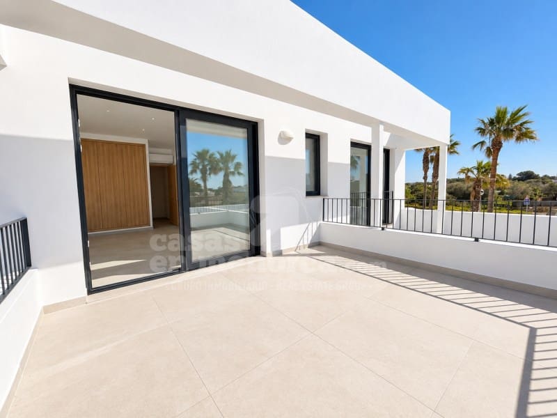4 quarto Moradia para venda em Cala Blanca com piscina garagem - 1 280 000 € (Ref: 10094372)