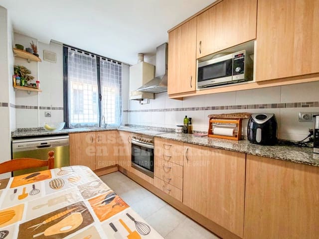 4 chambre Appartement à vendre à Mahón / Maó - 380 000 € (Ref: 10098287)