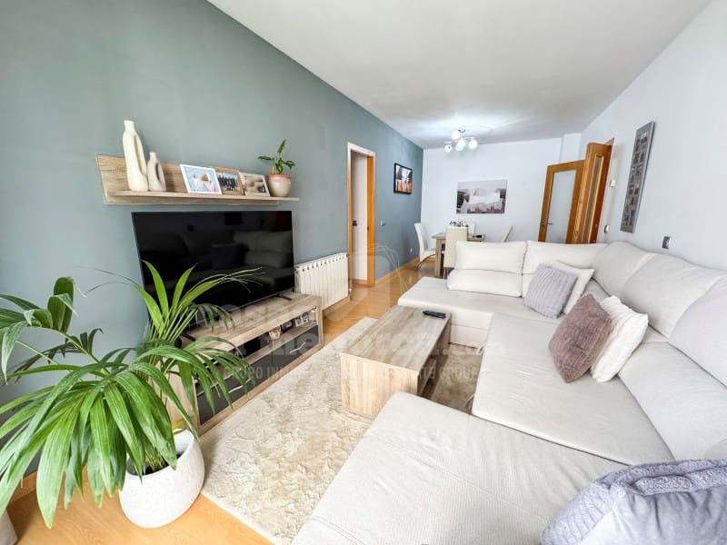 4 bedroom Flat for sale in Mahon / Mao - € 380,000 (Ref: 10098287)