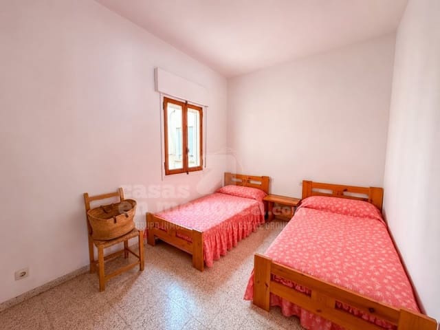 4 makuuhuone Asunto myytävänä paikassa Ciutadella, Ciutadella de Menorca - 380 000 € (Ref: 10109371)