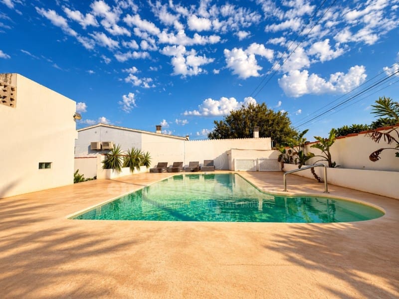 3 soveværelse Finca/Landehus til salg i Ciutadella de Menorca med swimmingpool garage - € 798.300 (Ref: 10109372)