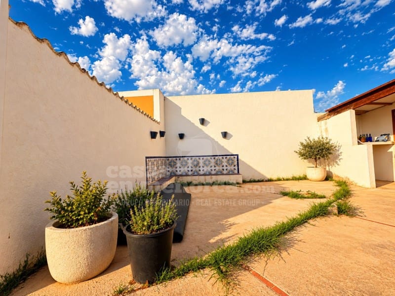 3 soveværelse Finca/Landehus til salg i Ciutadella de Menorca med swimmingpool garage - € 798.300 (Ref: 10109372)