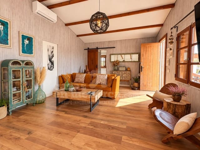 3 soveværelse Finca/Landehus til salg i Ciutadella, Ciutadella de Menorca med swimmingpool garage - € 798.300 (Ref: 10109372)