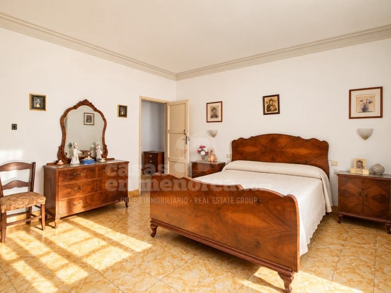 4 chambre Maison de Ville à vendre à Ciutadella de Menorca - 380 000 € (Ref: 10115573)
