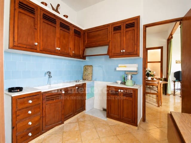 4 chambre Maison de Ville à vendre à Ciutadella, Ciutadella de Menorca - 380 000 € (Ref: 10115573)
