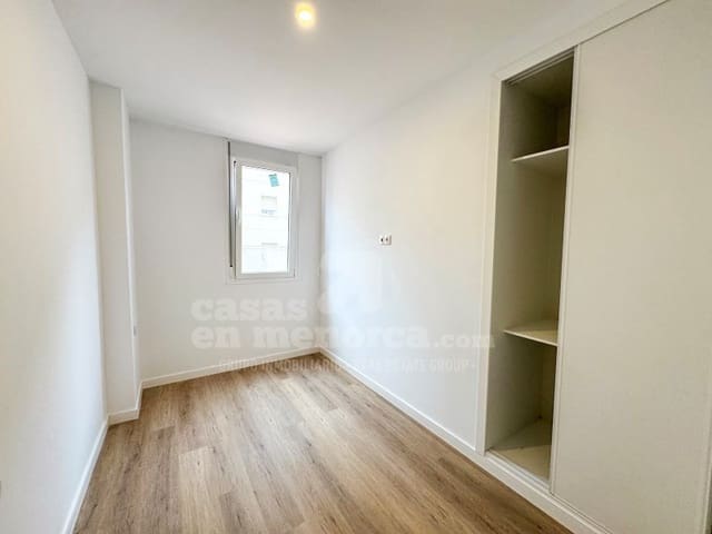 3 bedroom Flat for sale in Mahón / Maó - € 339,000 (Ref: 10131384)