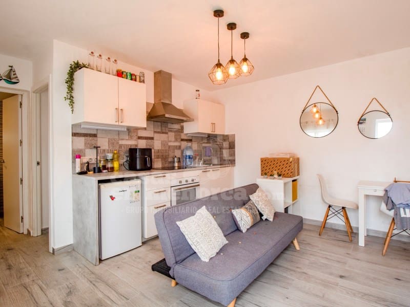 1 sovrum Lägenhet till salu i San Luis / Sant Lluis med garage - 239 000 € (Ref: 10154894)