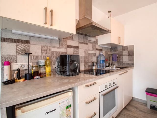 1 sypialnia Apartament na sprzedaż w San Luis / Sant Lluís z garażem - 239 000 € (Ref: 10154894)