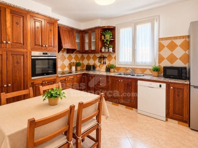 Piso de 4 habitaciones en Ciutadella, Ciutadella de Menorca en venta - 360.000 € (Ref: 10159278)