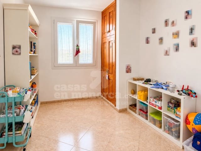 Piso de 4 habitaciones en Ciutadella, Ciutadella de Menorca en venta - 360.000 € (Ref: 10159278)