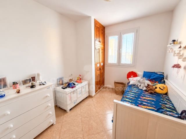 Piso de 4 habitaciones en Ciutadella, Ciutadella de Menorca en venta - 360.000 € (Ref: 10159278)