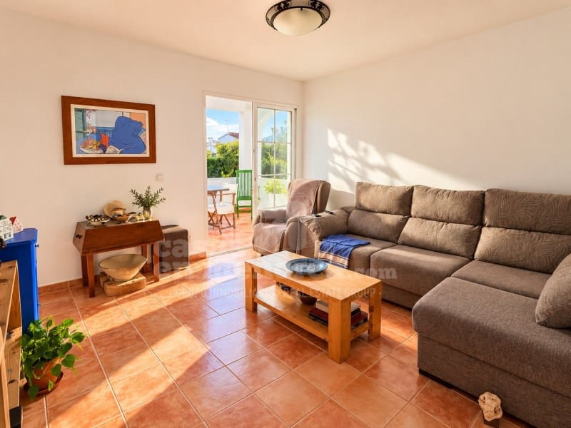 4 bedroom Villa for sale in Cala'n Blanes with garage - € 690,000 (Ref: 10166606)
