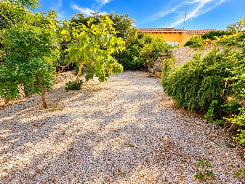 4 bedroom Villa for sale in Cala'n Blanes with garage - € 690,000 (Ref: 10166606)