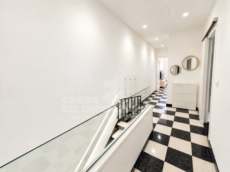 3 soveværelse Byhus til salg i Mahon / Mao med garage - € 439.000 (Ref: 10168436)