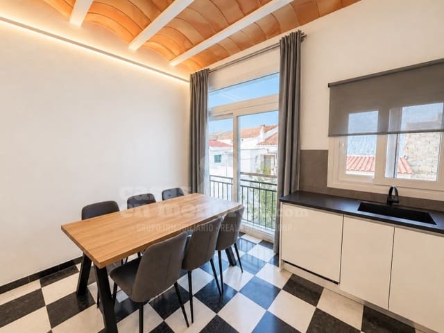 3 soveværelse Byhus til salg i Mahón / Maó med garage - € 439.000 (Ref: 10168436)